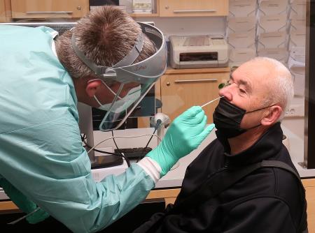 VLADA NA OBISKU V CERKNICI 002 FOTO LJUBO VUKELIČ